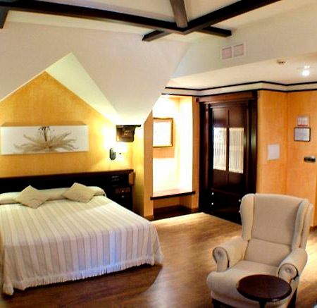 Hotel Los Cerezos Monachil Δωμάτιο φωτογραφία
